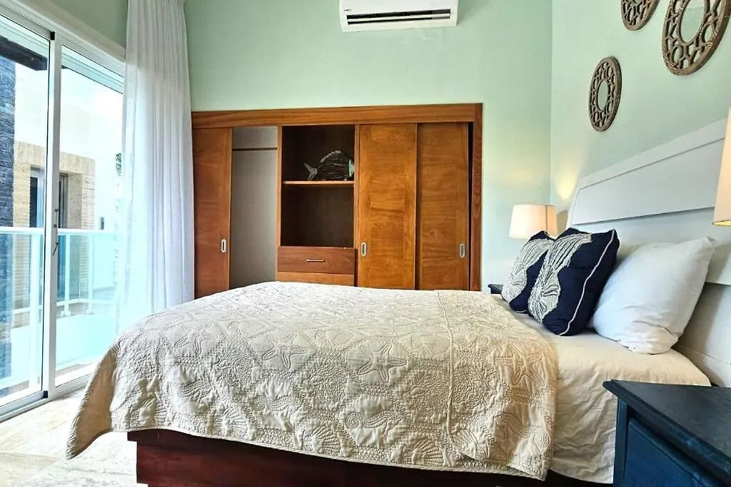 3 Bedroom Beach Front Apt At Playa Bonita Aquamarine Building #202 Las Terrenas 0*,